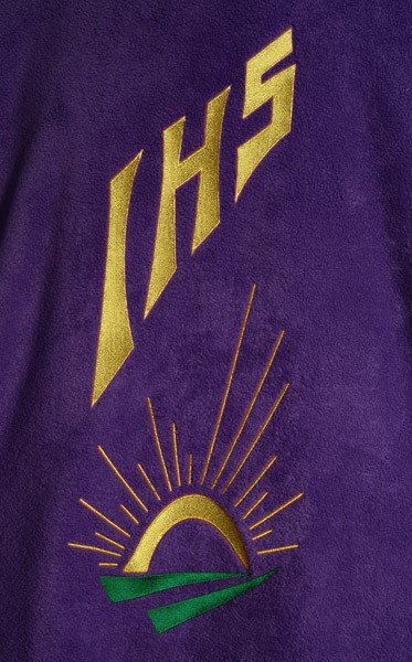 Ornát fialový "IHS", mat. FLÍZ - obrázek 4